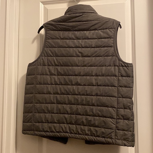 Women’s Eagles Grey Puffer Vest - Picture 2 of 2